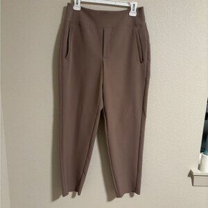 Athleta Endless Pants size 6
